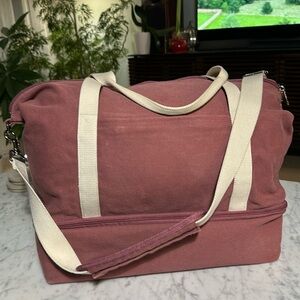 Lo & Sons Catalina Deluxe (Small) Overnight Bag in Rose